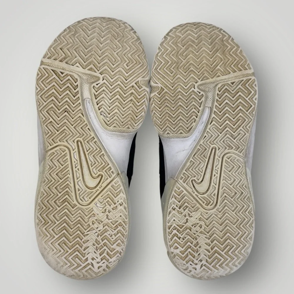 Kids Nike Lebron Witness 6 size 12C